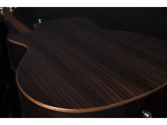 Washburn Comfort G20SCE Solid Sitka Spruce Top Grand Auditorium Electro Acoustic Guitar