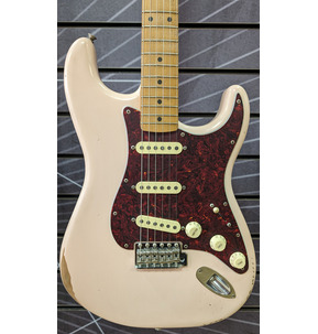 Fender FSR Vintera Road Worn '60s Stratocaster Electric Guitar Shell Pink & Gig Bag