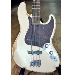 Fender Flea Jazz Bass, Road Worn Faded Shell Pink, Rosewood