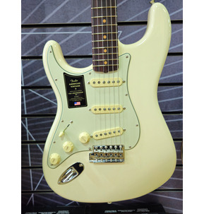 Fender American Vintage II 1961 Stratocaster Left Handed Olympic White Incl Vintage Hard Case 