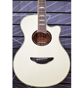 Yamaha APX1000 Pearl White Concert Electro Acoustic Guitar