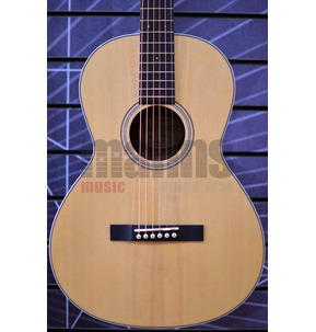 Guild Westerly P-240 Memoir Parlour Natural Acoustic Guitar