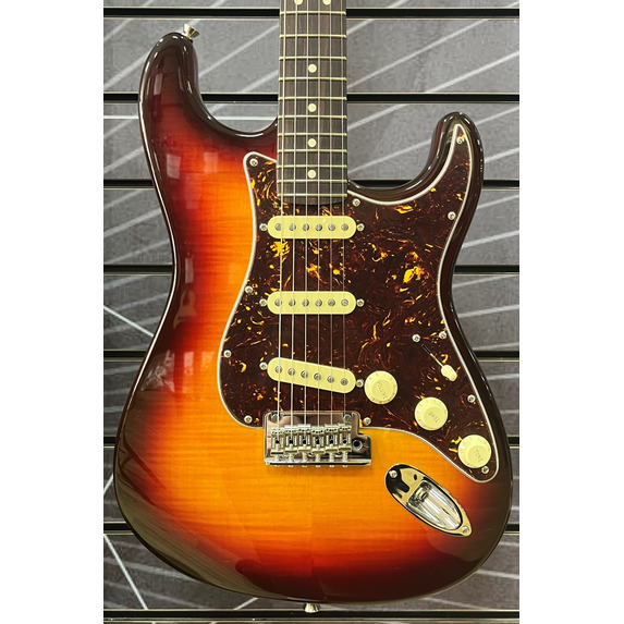 Fender 70th Anniversary American Professional II Stratocaster Electric Guitar Comet Burst Flame Maple Top