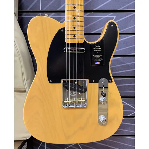 Fender American Vintage II 1951 Telecaster Butterscotch Blonde & Hard Case B Stock