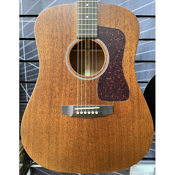 Guild USA D-20 Dreadnought Natural All Solid Acoustic Guitar & Case